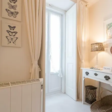 Flh Charming House