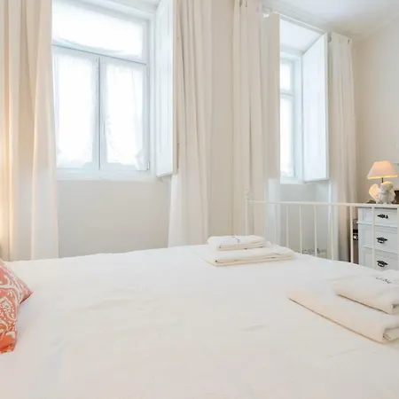 Flh Charming House Casa de Férias