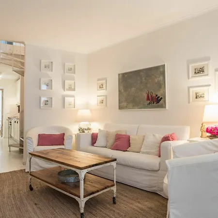 Flh Charming House