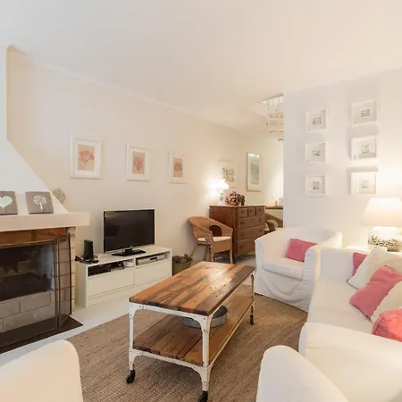 Flh Charming House Casa de Férias