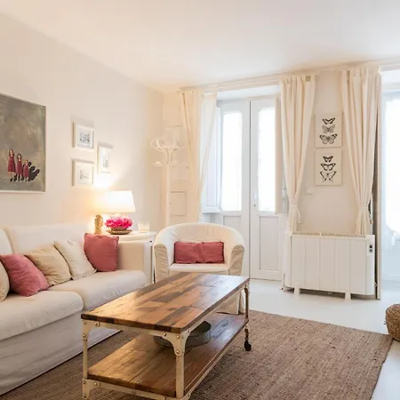 Casa de Férias Flh Charming House